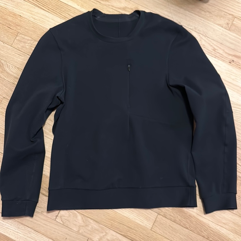 Lululemon men’s sweater
